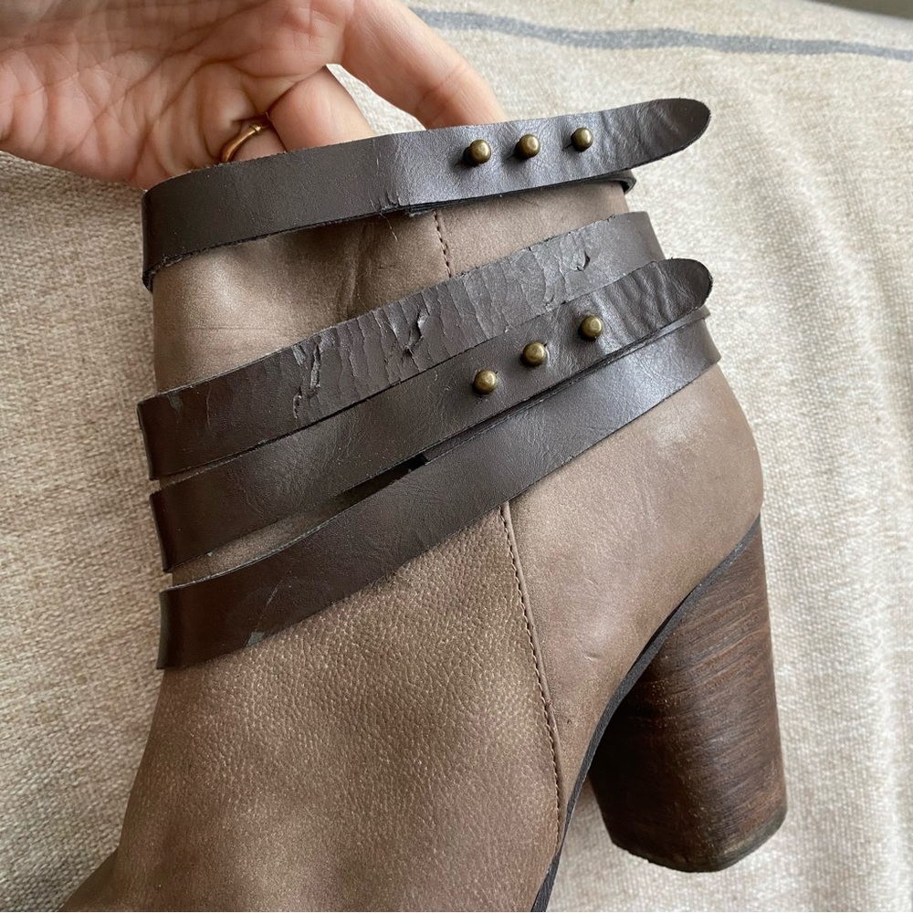 MADDEN GIRL Strappy Brown Heeled Booties - Picture 10 of 12
